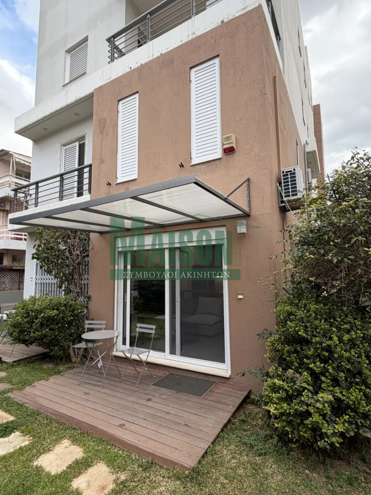 property-img