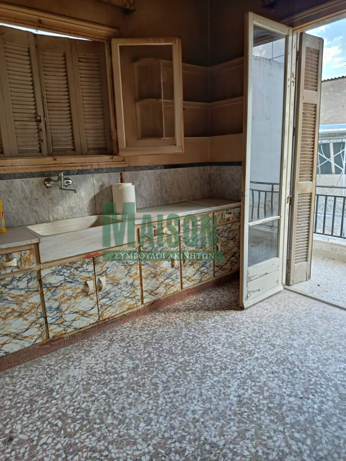 property-img